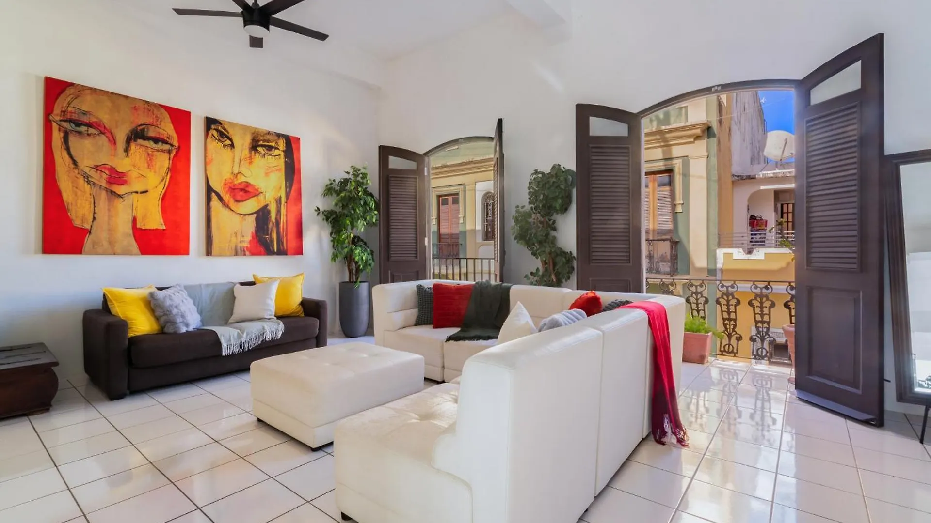 アパート Spanish Penthouse Historic Mansion Private Patio サンジョアン